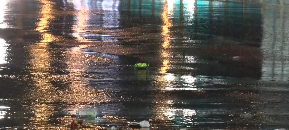 Başkent Ankara'da Gece Sağanak Yağışları Sonrası Kanalizasyon Taşması ve Altyapı Yetersizlikleriyle Mücadele
