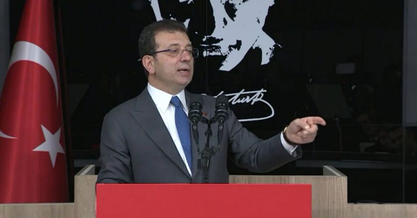 İmamoglu’dan ailesine hakaretlere tepki: zavallısın