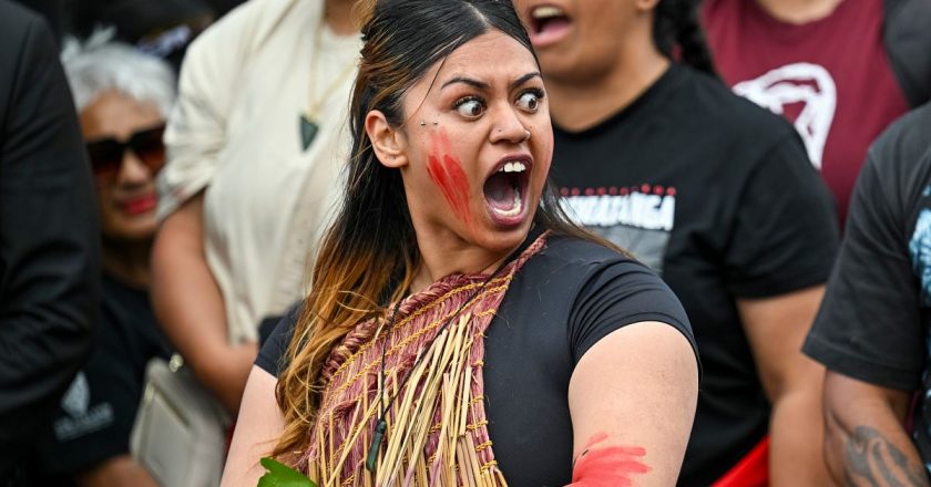 Video. Yeni Zelanda’da Maori milletvekillerine yaptırımlara karşı tepki
