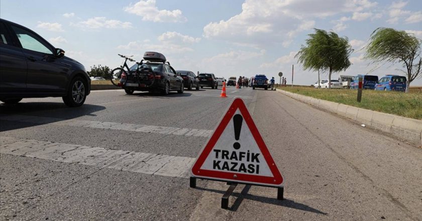 Sınav yolunda feci kaza! 1 ölü, 8 yaralı
