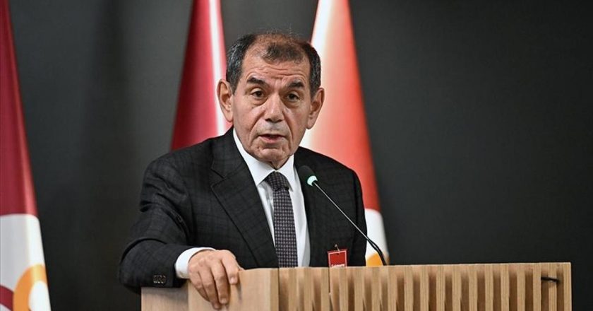Galatasaray’dan Osimhenden sonra sağ bek bombası: Sürpriz isim şaşkınlık yarattı