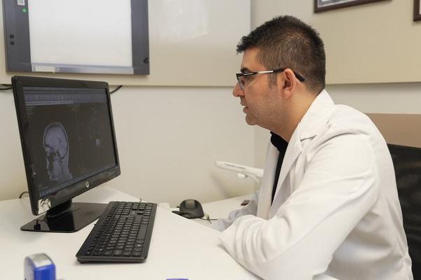 İnme her yaşta görülebilir: İlk 24 saat hayati önem taşıyor