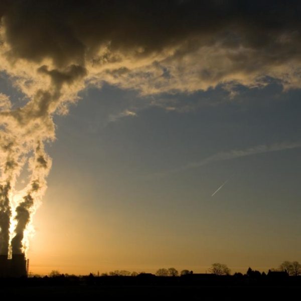 Fosil kaynaklı karbon emisyonlarında bu yıl yeni rekor seviye görülebilir