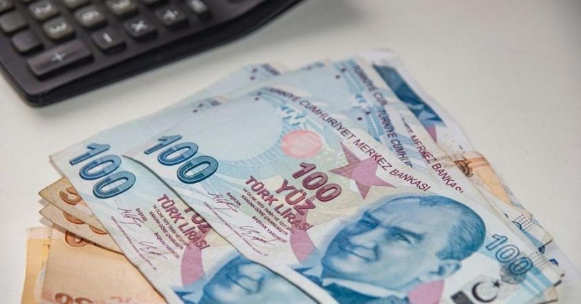 Memur ve emeklilere zam yolda mı? 2026 maaş artışı ne kadar olacak?