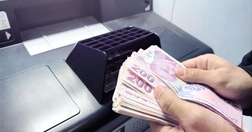 2026’da Memur ve Emekli Maaş Artışı: 5 Aylık Enflasyon Farkı Ne Getirecek?